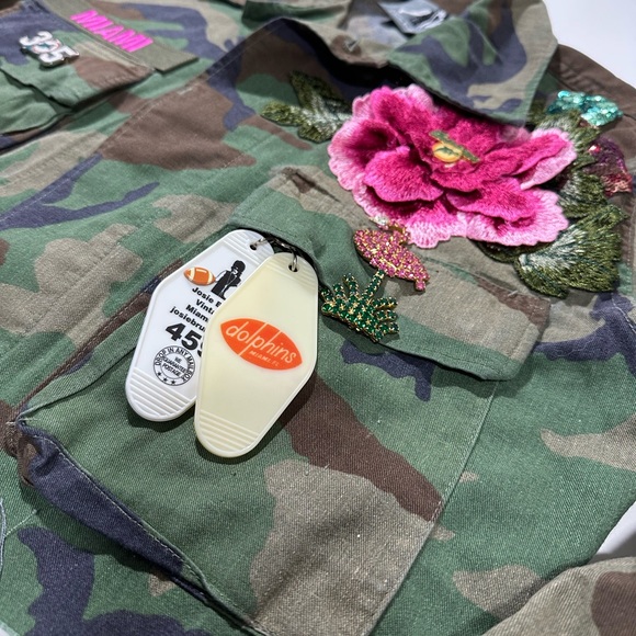 Josie Bruno Vintage Camo Cropped Embellished Military Jacket, Size Small - Picture 7 of 16